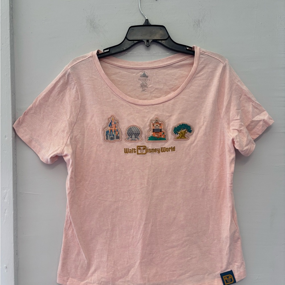 Walt Disney World Light Pink Park Icons Tee Size Medium Womens‎